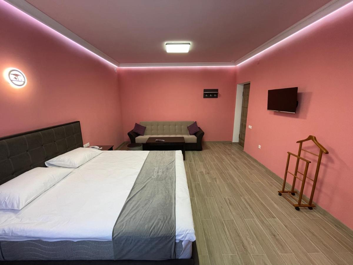 Central Hotel Gjumri Eksteriør billede